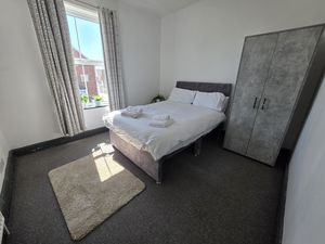 Photo 7- click for photo gallery